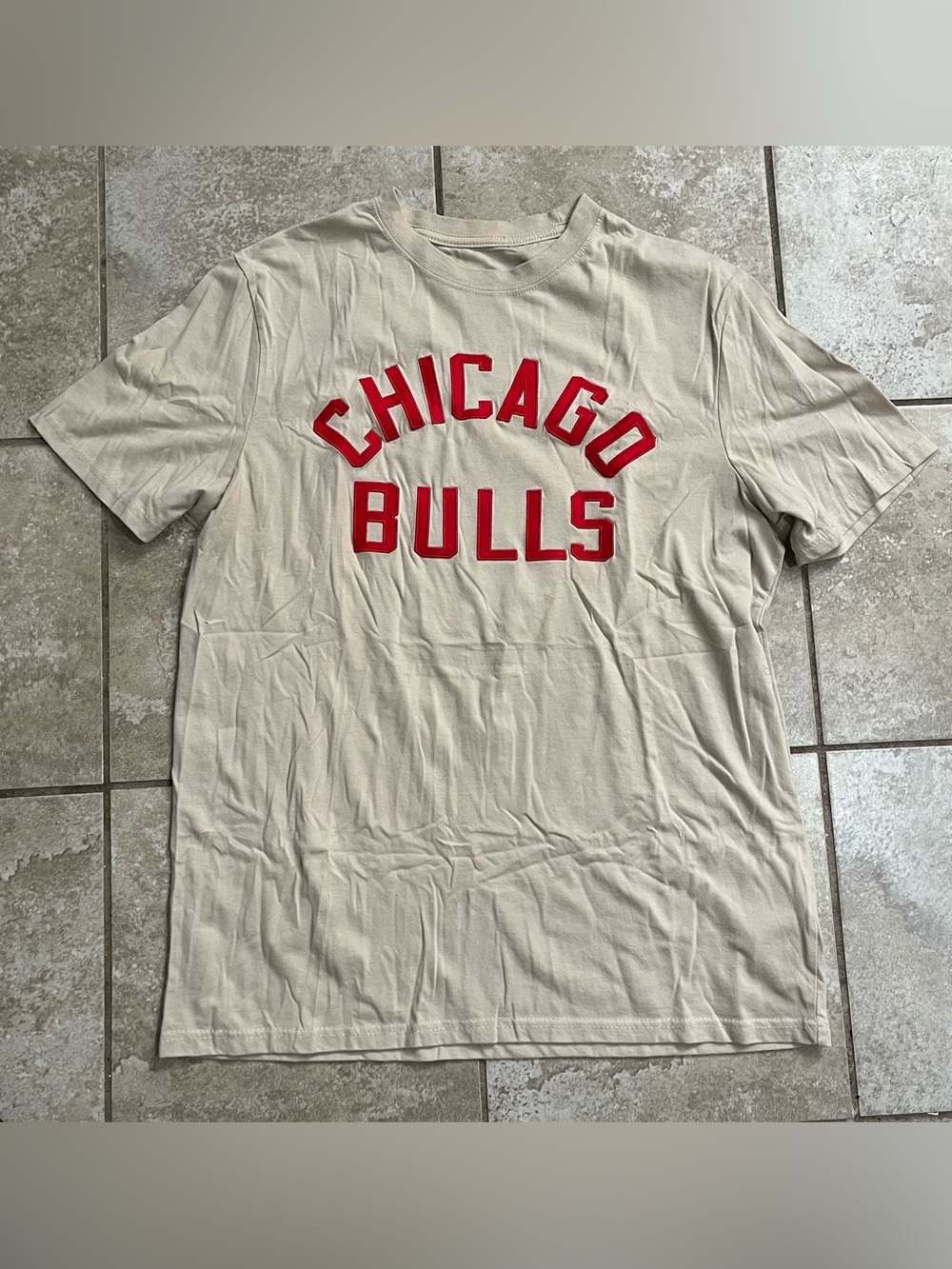 NBA Chicago Bulls Beige Tee with Red Lettering